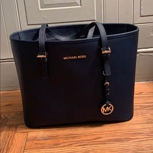Michael Kors jet set tote